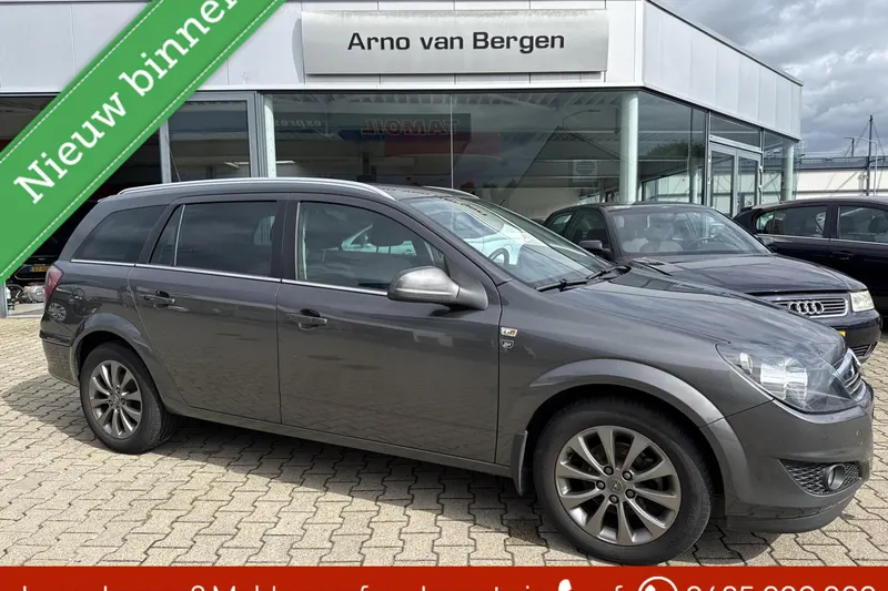 Opel Astra (2010)