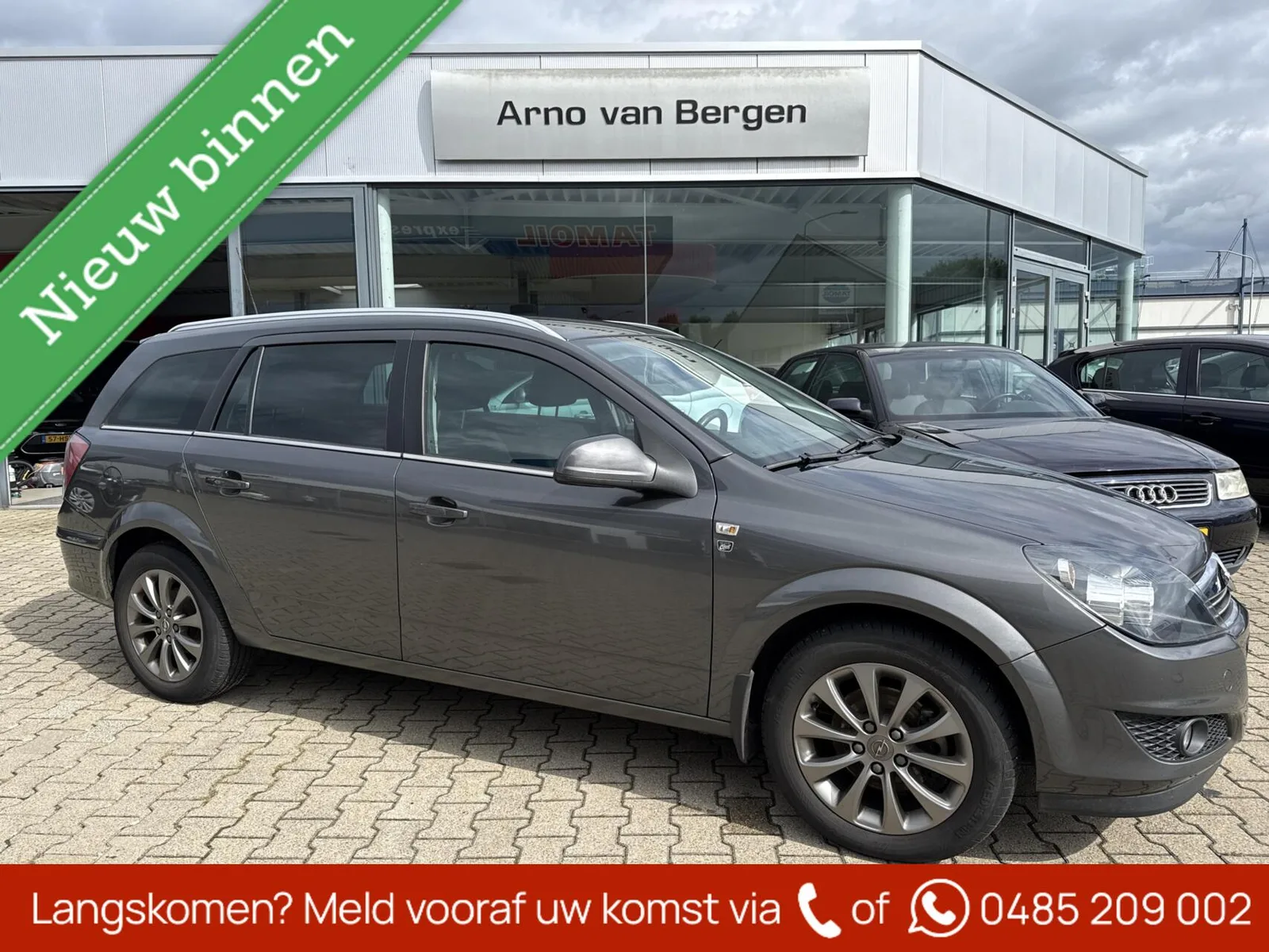 Opel Astra (2010) — foto 1