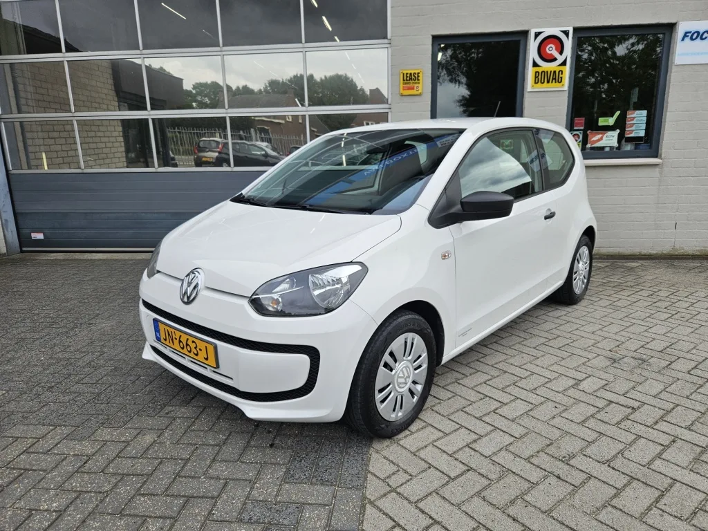 Volkswagen Up! (2016) — foto 1