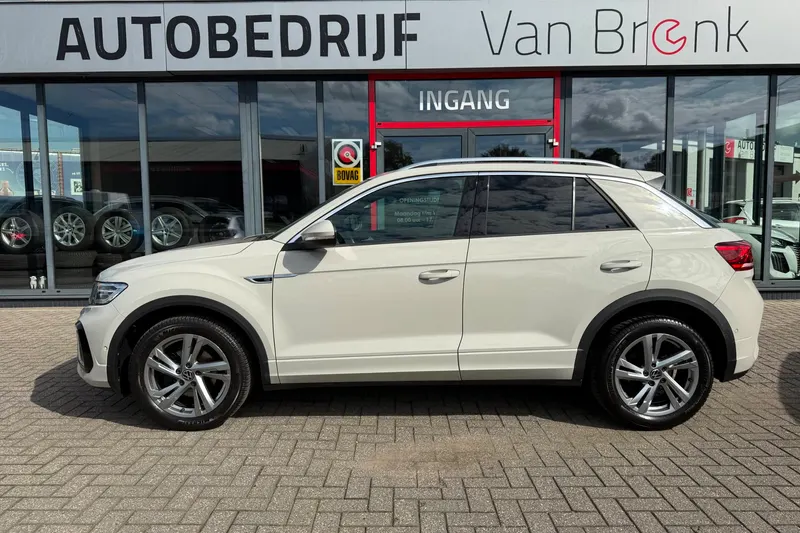 Volkswagen T-Roc (2023)
