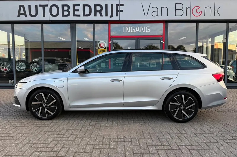 Škoda Octavia (2023)