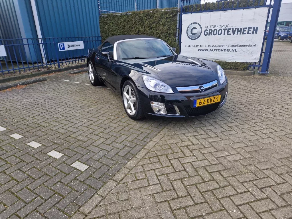 Opel GT (2010) — foto 1