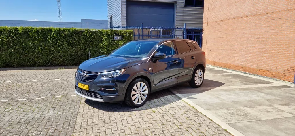 Opel Grandland (2019) — foto 1