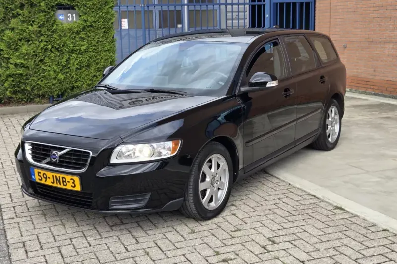 Volvo V50 (2009)