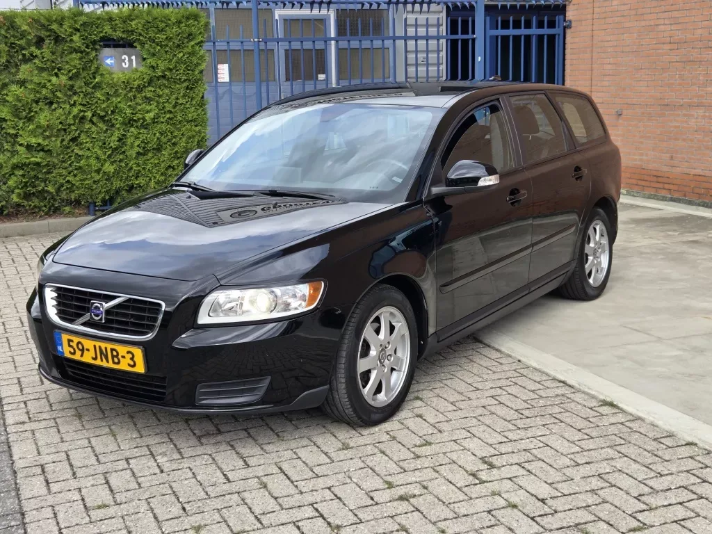 Volvo V50 (2009) — foto 1