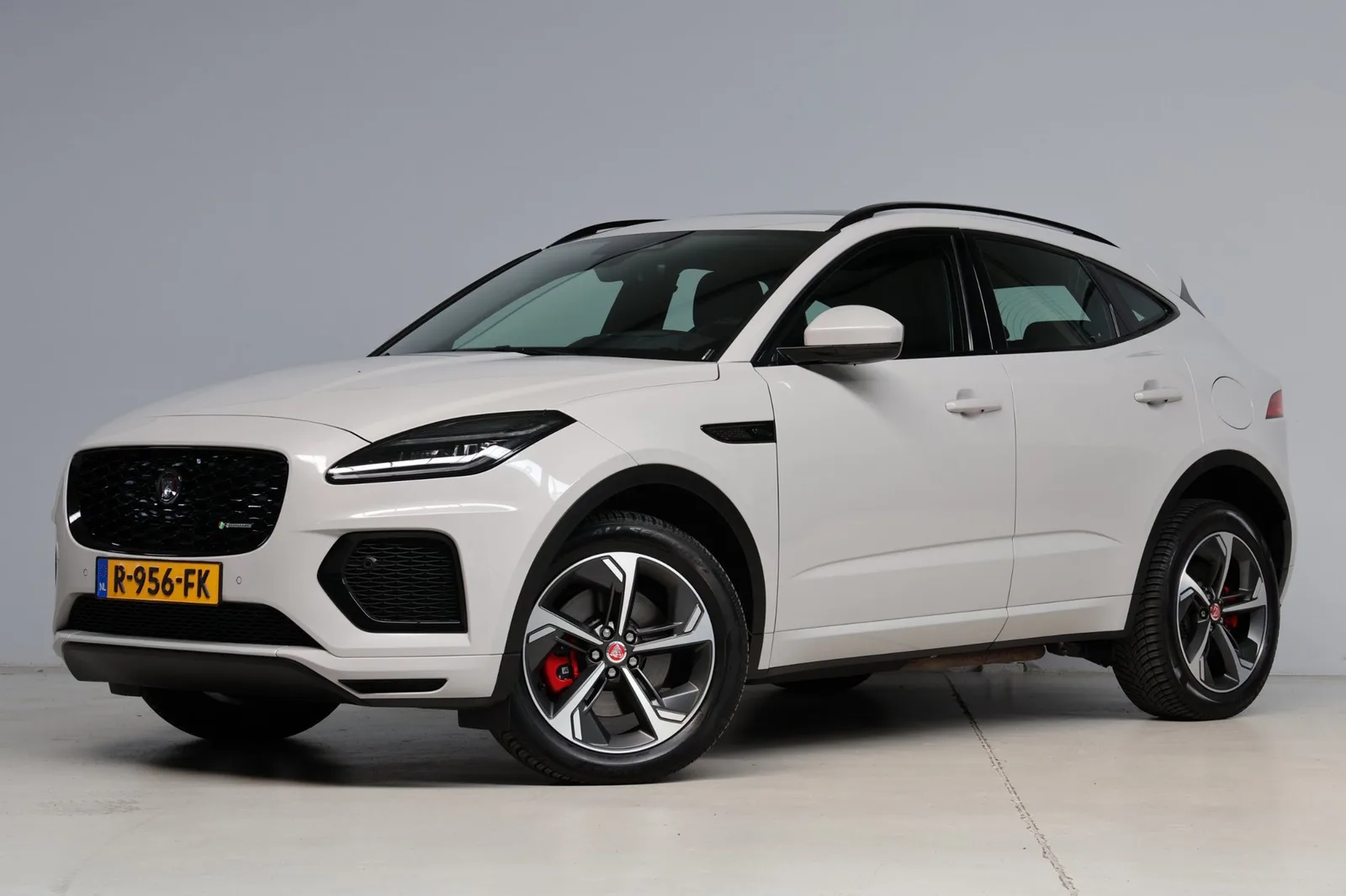 Jaguar E-Pace (2022) — foto 1