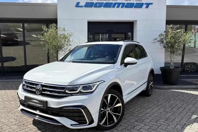 Volkswagen Tiguan (2022)