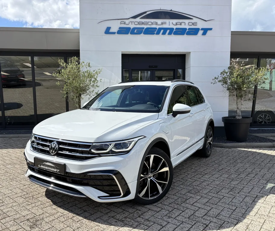 Volkswagen Tiguan (2022) — foto 1