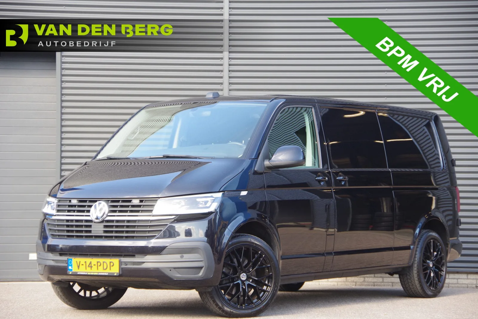 Volkswagen Transporter (2023) — foto 1