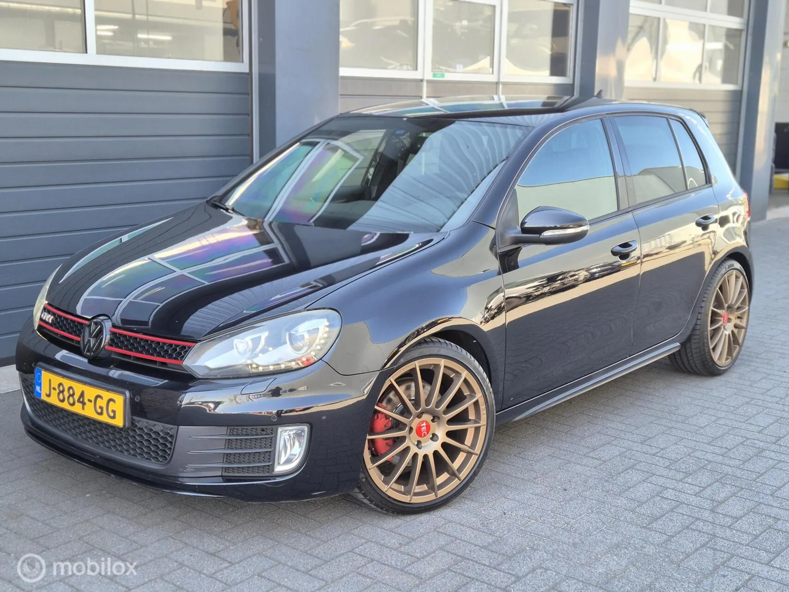 Volkswagen Golf (2010) — foto 1