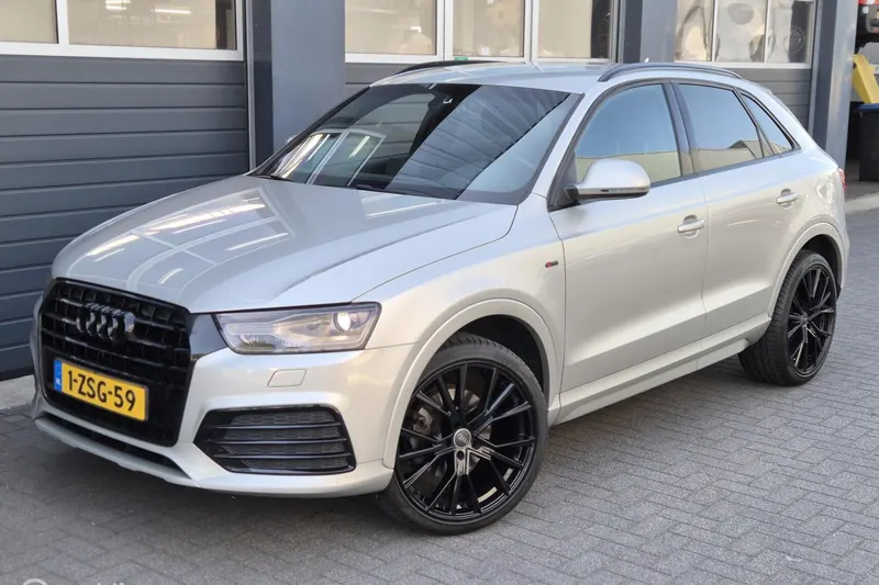 Audi Q3 (2015)