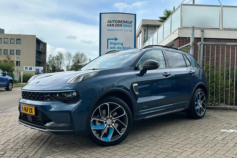 Lynk & Co EN (2021)