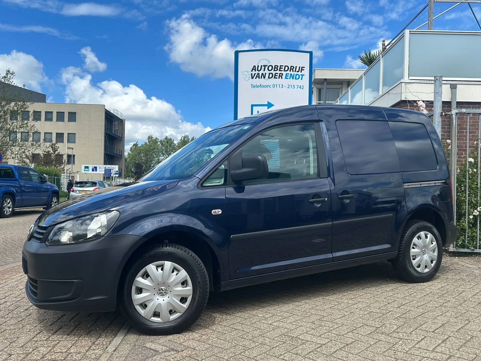Volkswagen Caddy (2014) — foto 1