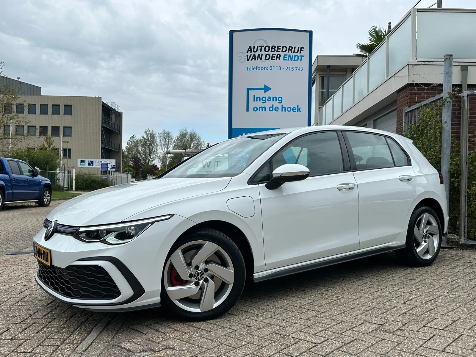 Volkswagen Golf (2021) — foto 1
