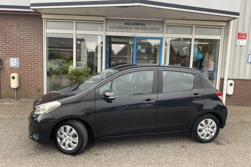 Toyota Yaris (2012)
