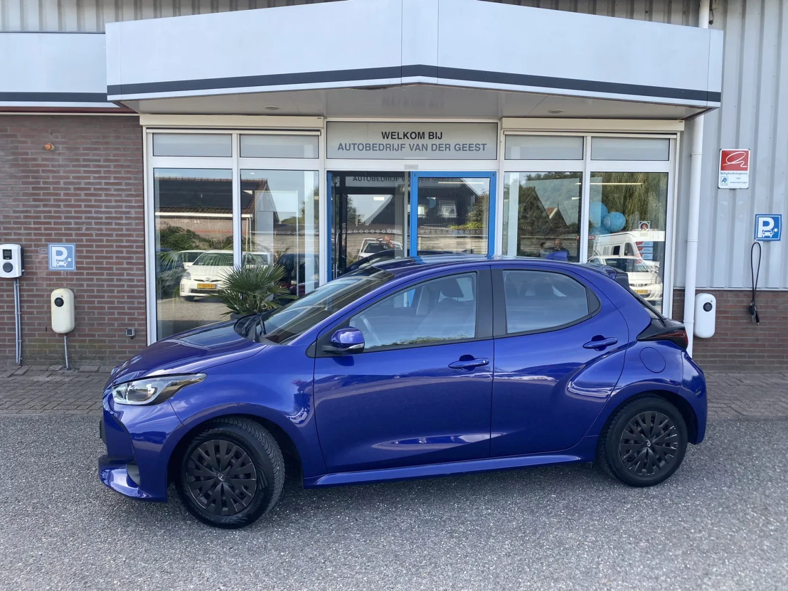 Toyota Yaris (2021) — foto 1