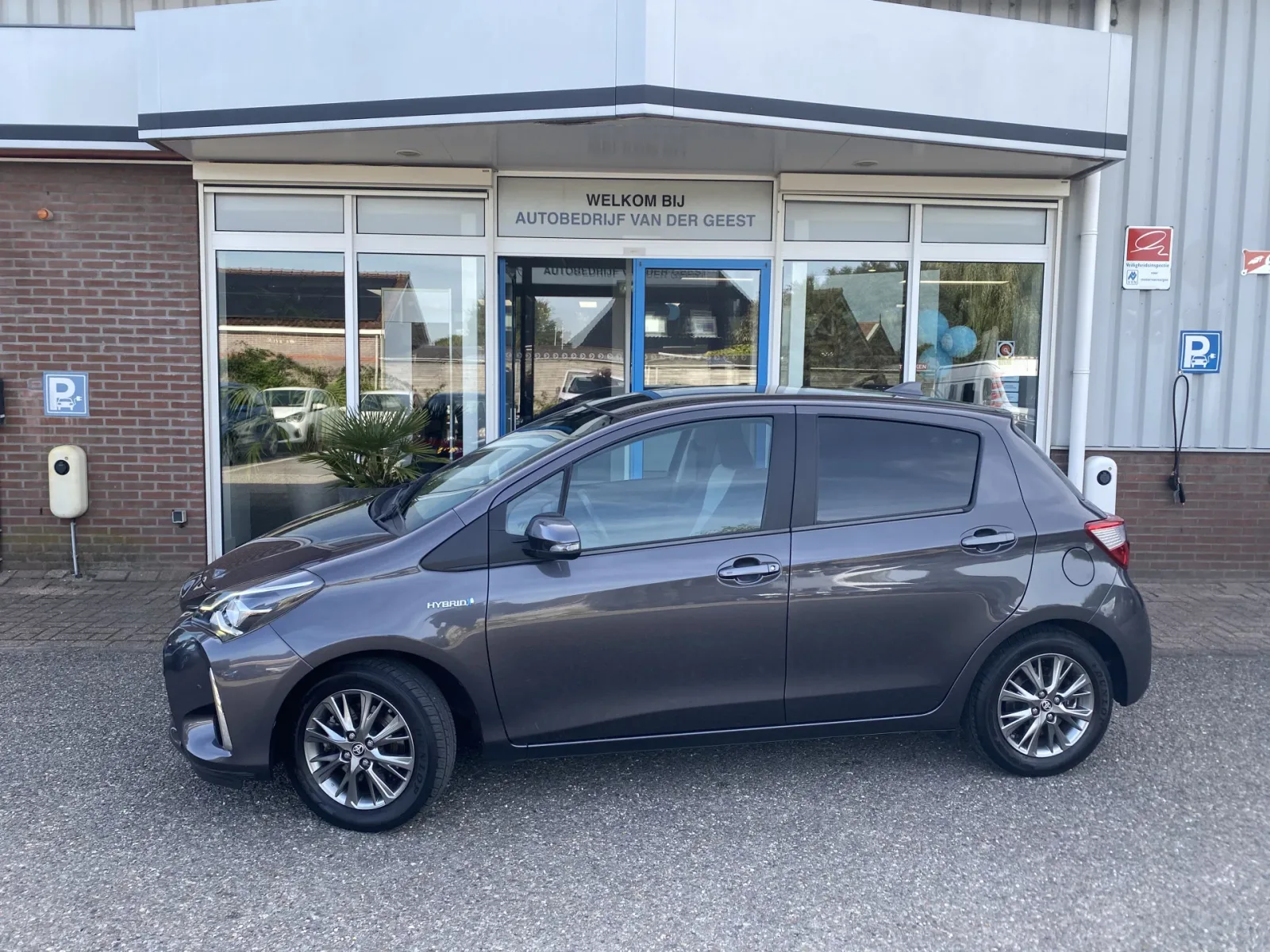 Toyota Yaris (2020) — foto 1