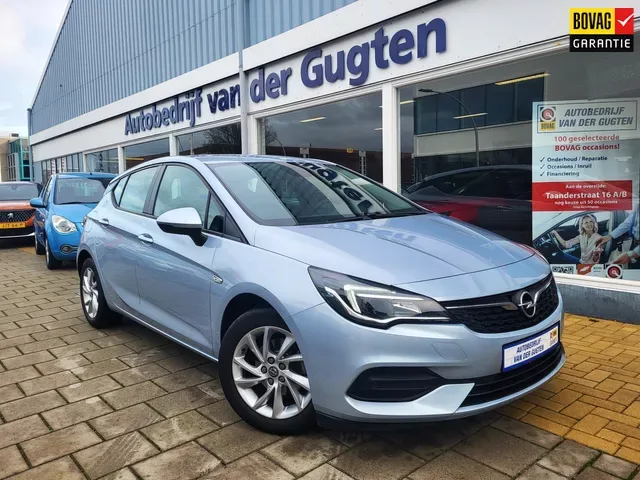 Opel Astra (2020) — foto 1