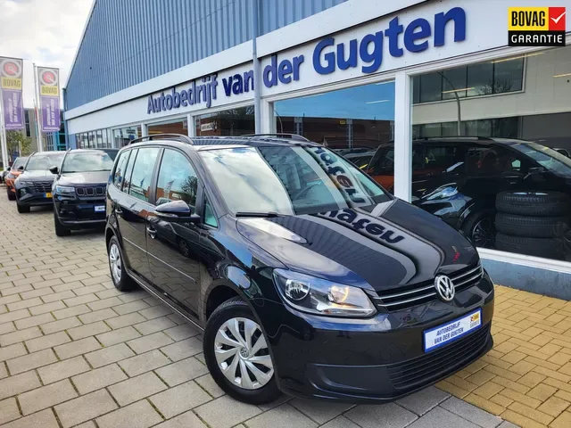 Volkswagen Touran (2014) — foto 1