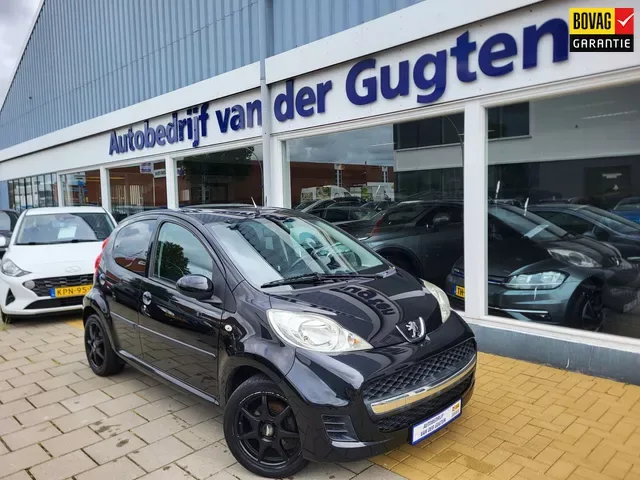 Peugeot 107 (2011) — foto 1