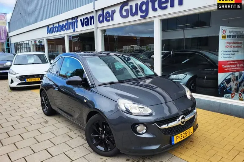 Opel Adam (2017)