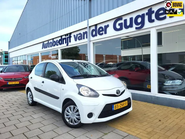 Toyota Aygo (2012) — foto 1