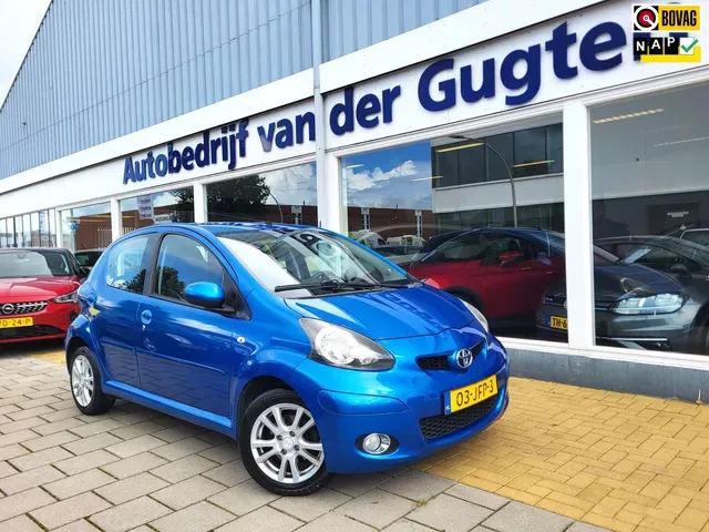 Toyota Aygo (2009) — foto 1