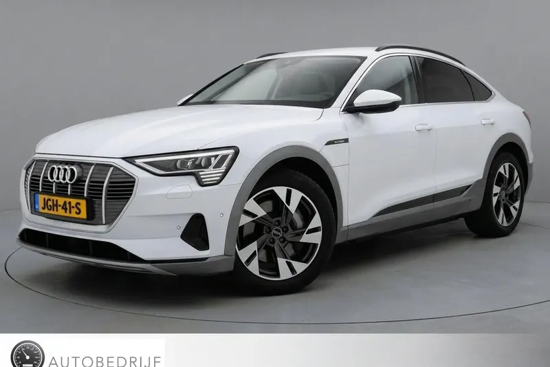 Audi e-tron (2023)
