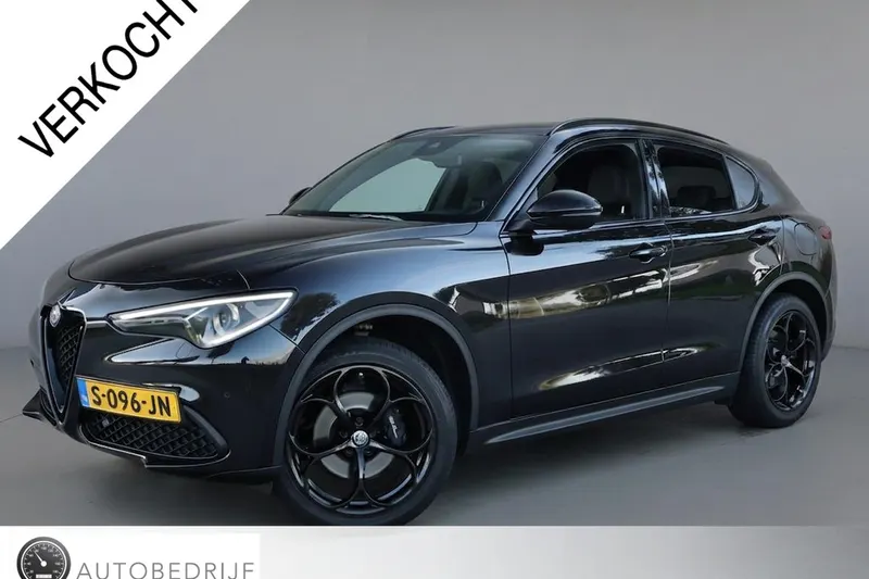 Alfa Romeo Stelvio (2018)
