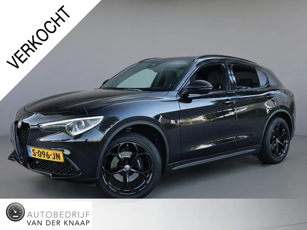 Alfa Romeo Stelvio (2018) — foto 1