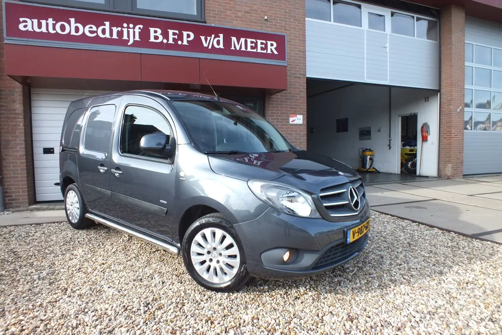 Mercedes-Benz Citan (2017) — foto 1