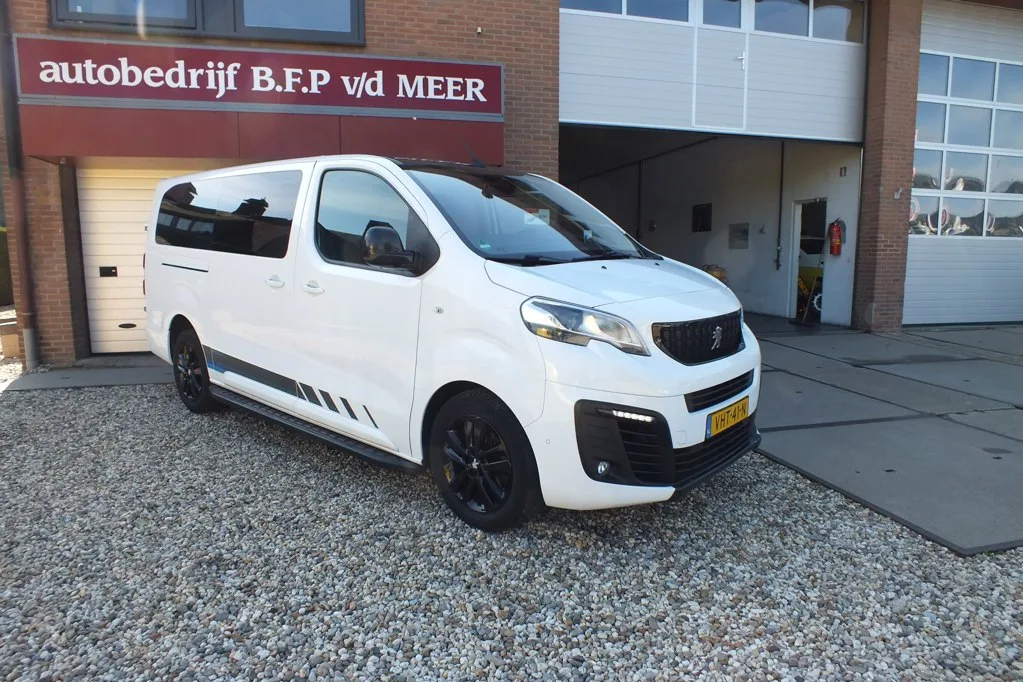 Peugeot Expert (2020) — foto 1