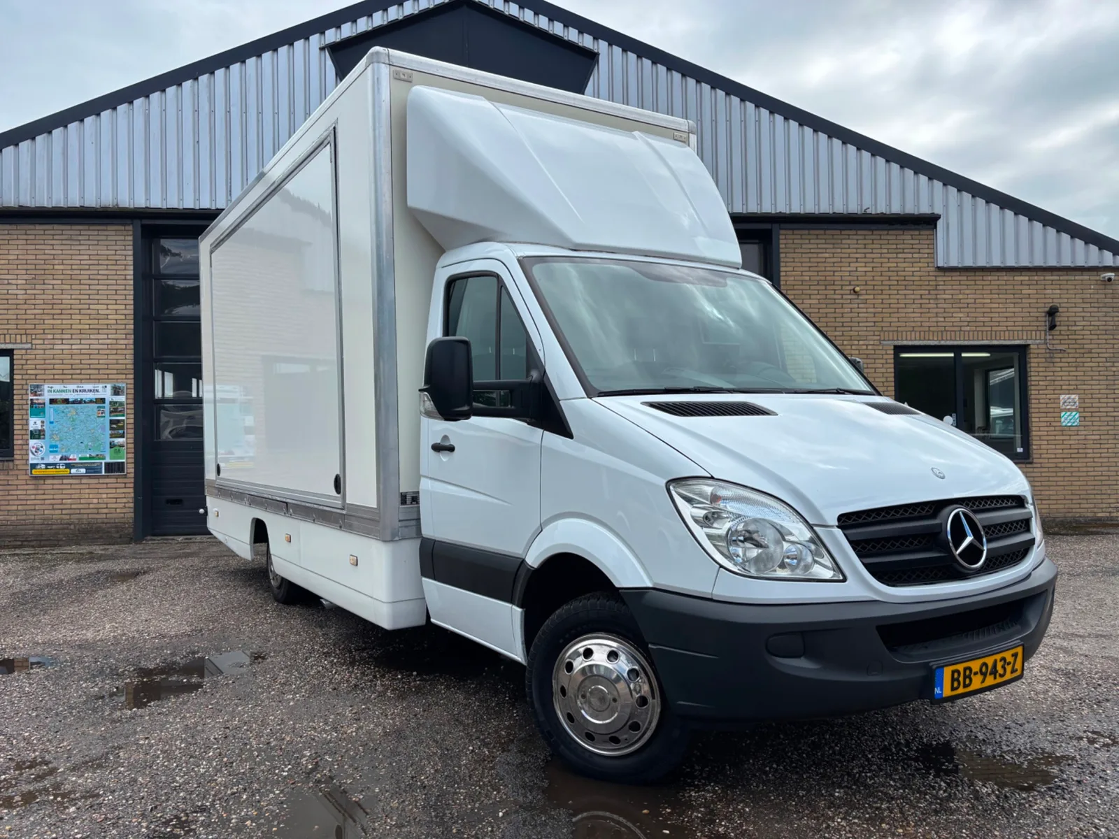 Mercedes-Benz Sprinter (2010) — foto 1