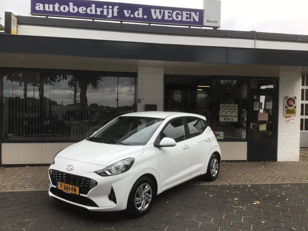 Hyundai i10 (2023) — foto 1
