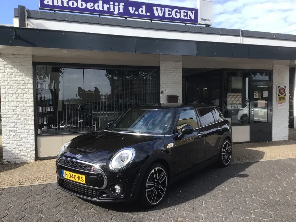 MINI Cooper S (2019) — foto 1