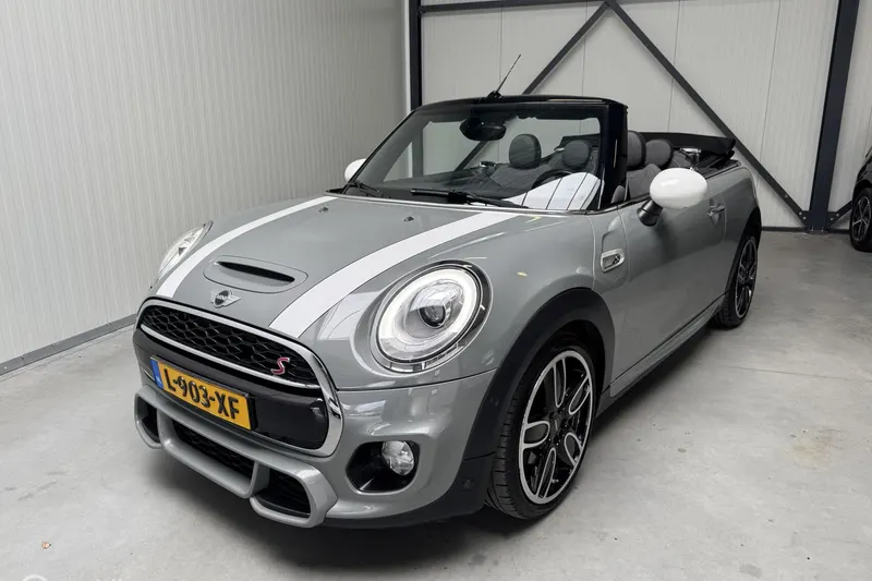 MINI Cabrio (2018)
