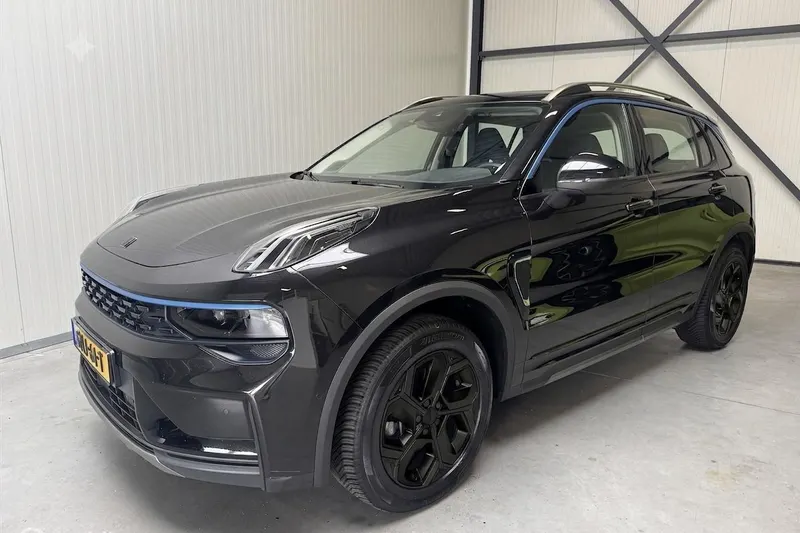 Lynk & Co 01 (2021)