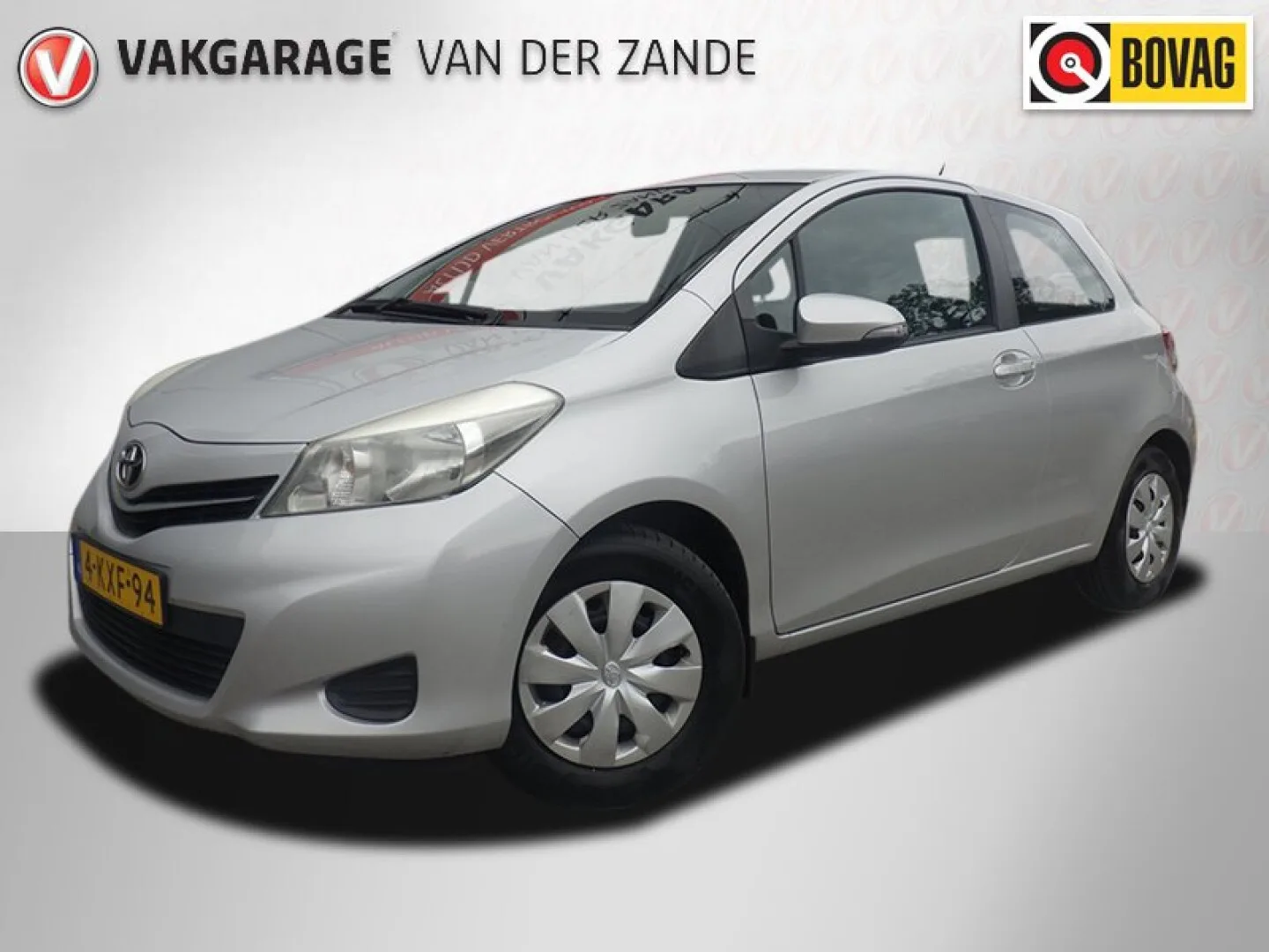 Toyota Yaris (2013) — foto 1