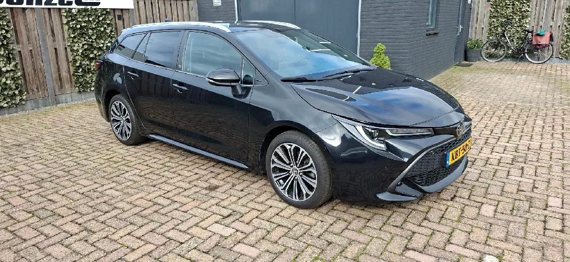 Toyota Corolla (2020) — foto 1
