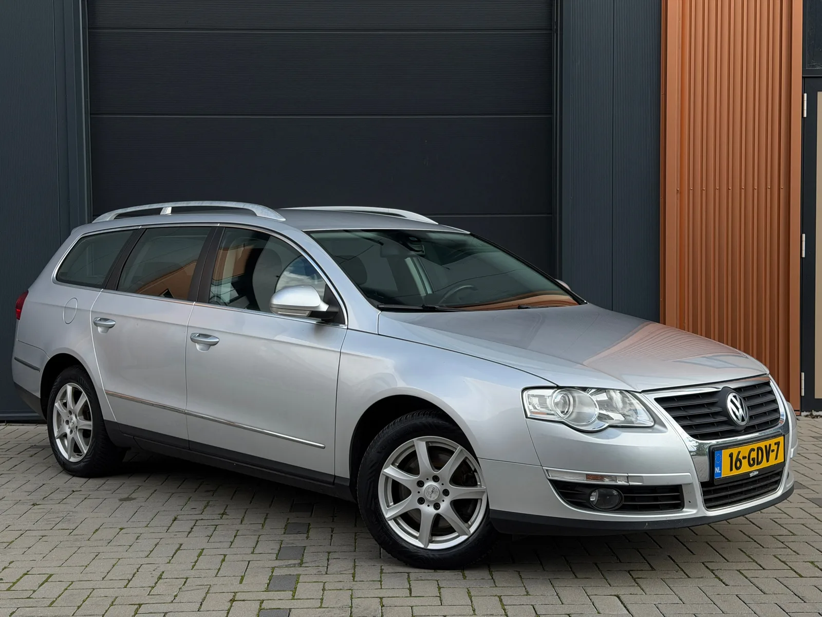 Volkswagen Passat (2008) — foto 1