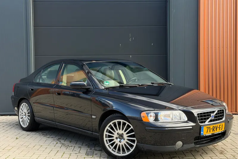 Volvo S60 (2005)