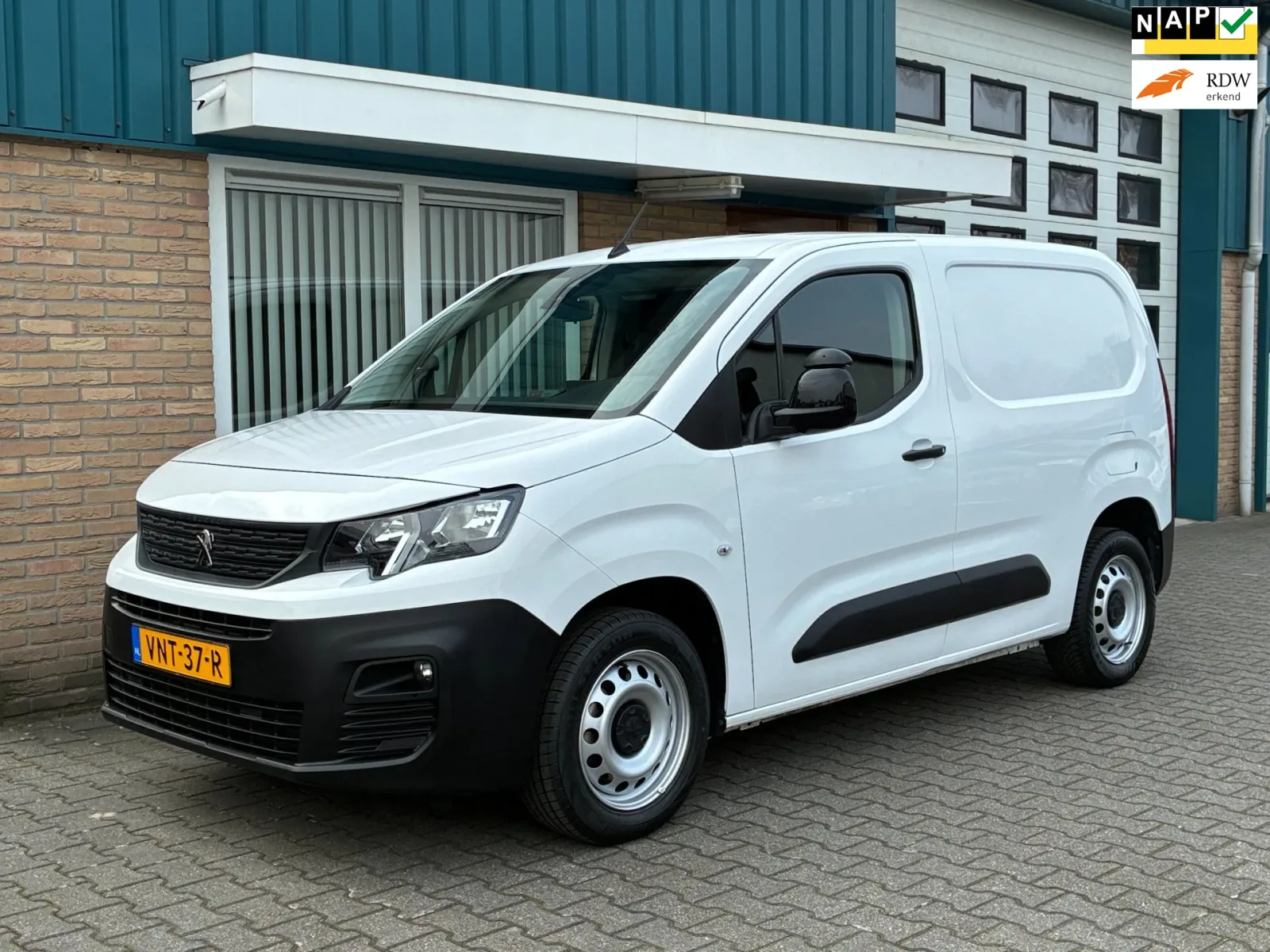 Peugeot Partner (2022) — foto 1
