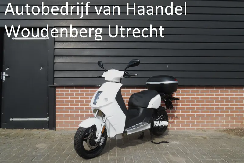 E-Max Bromscooter Elektrische scooter Duitse kwaliteit (2020)