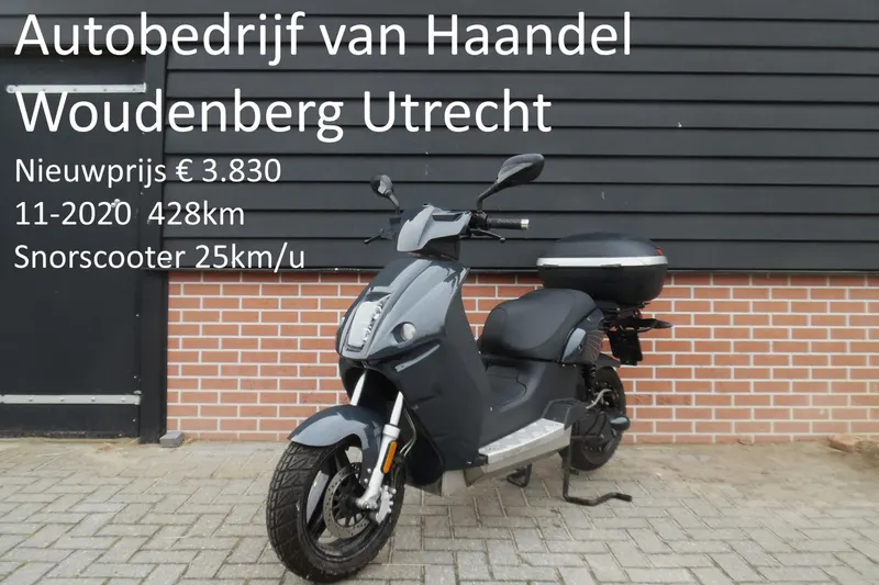 E-Max Snorscooter (2020)