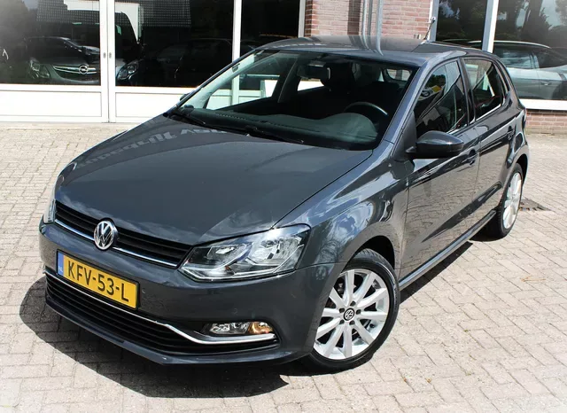 Volkswagen Polo (2016) — foto 1