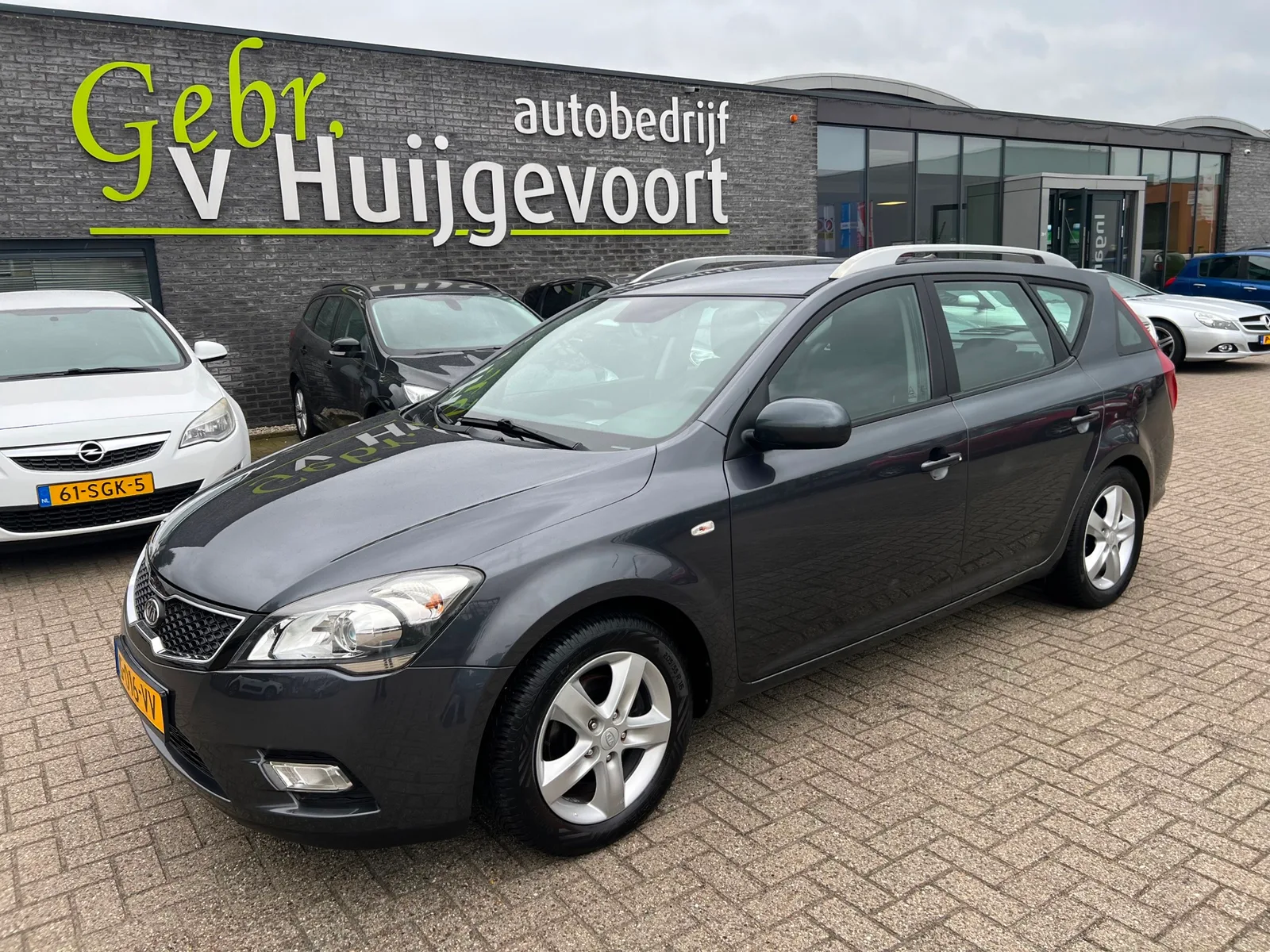 Kia Cee'd (2012) — foto 1