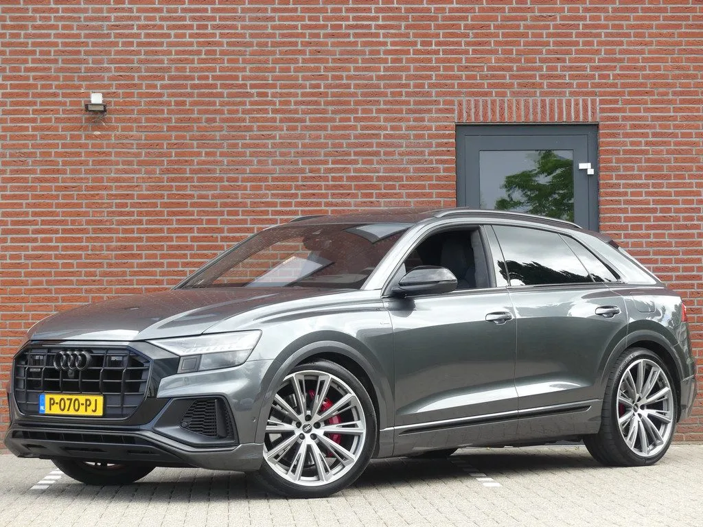 Audi Q8 (2021) — foto 1