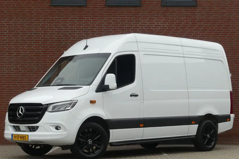 Mercedes-Benz Sprinter (2024)