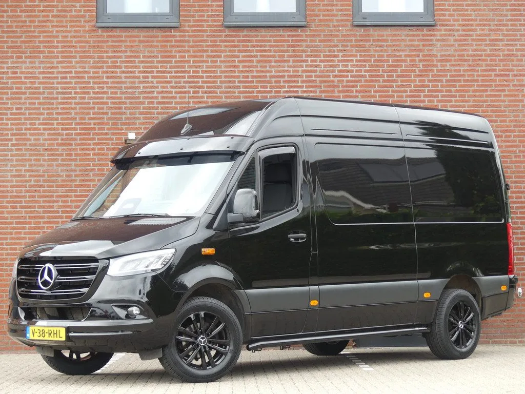 Mercedes-Benz Sprinter (2024) — foto 1
