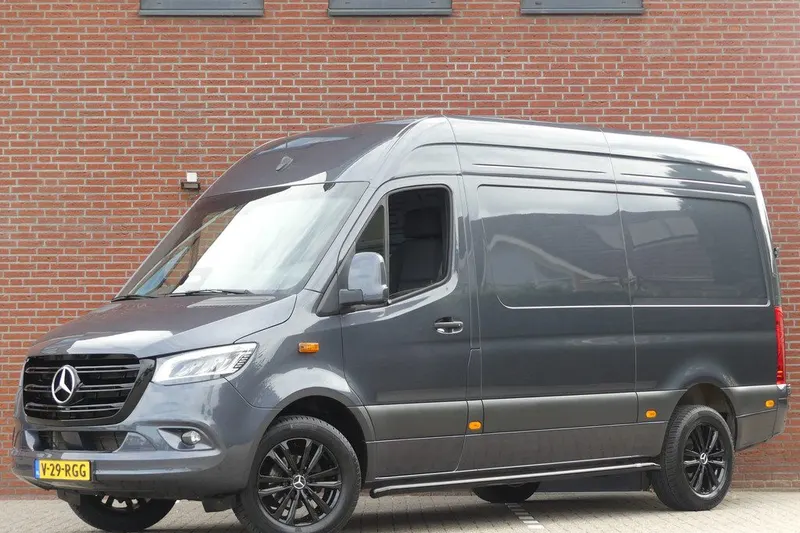 Mercedes-Benz Sprinter (2024)